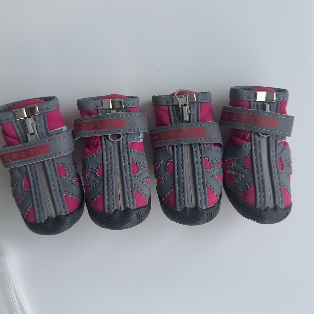 NWOT Dog Winter Boots/Shoes Size 2